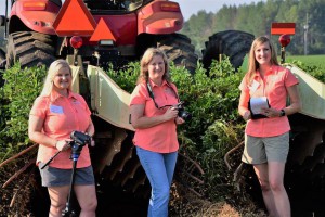 Whitney Yarbrough, Joy Crosby and Jessie Bland with the Georgia Peanut Commission. Thanks to Grant Tuttle for the photo.